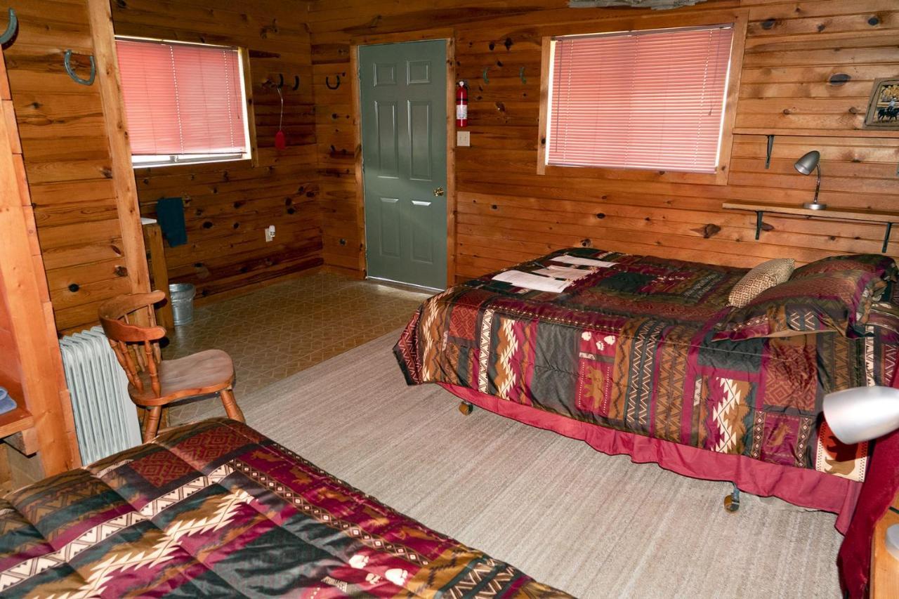 Lake Guest Ranch Villa Devils Tower Exterior photo